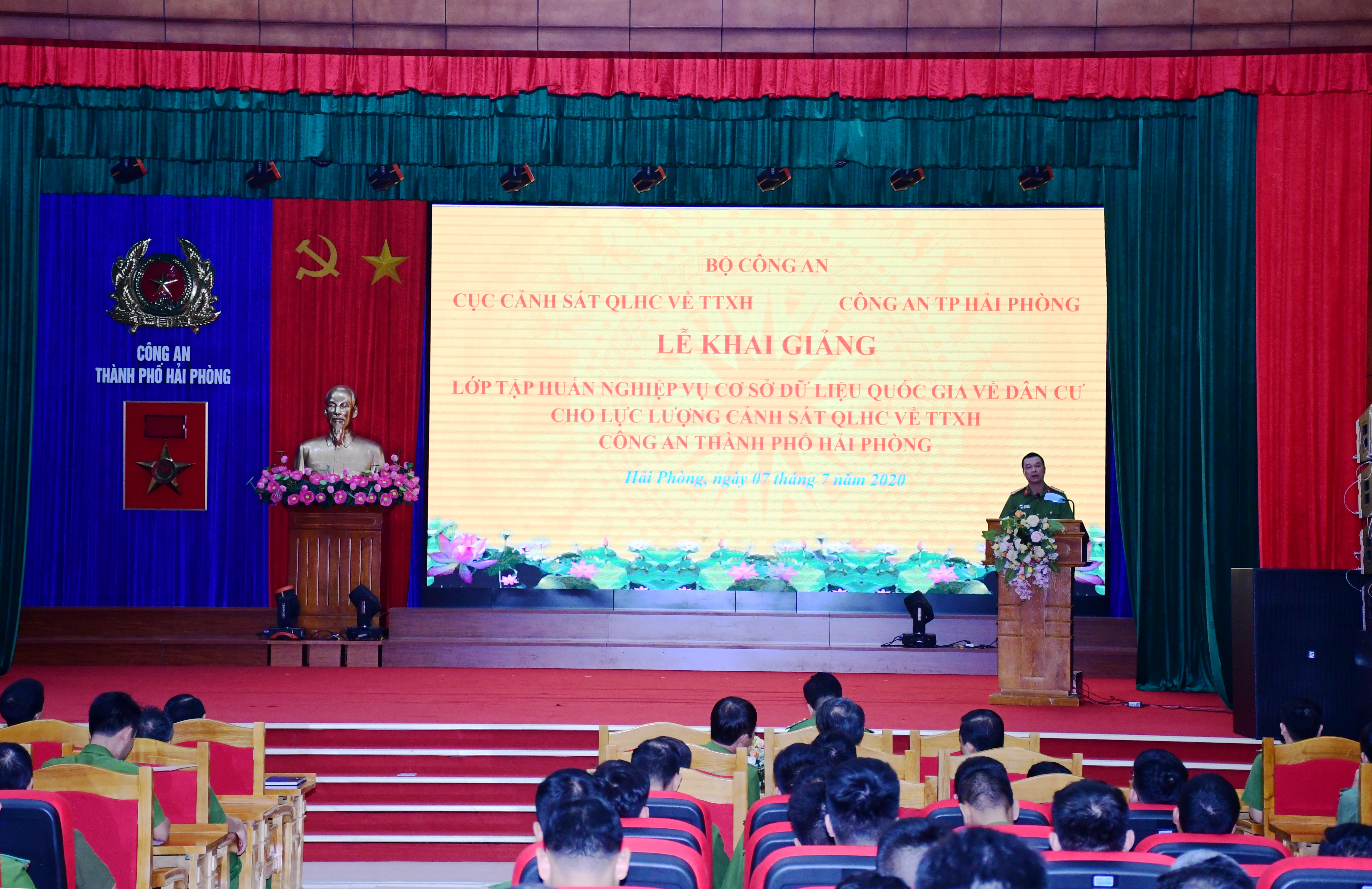 Chính phủ phê duyệt chủ trương đầu tư Dự án sản xuất, cấp và quản lý căn cước công dân